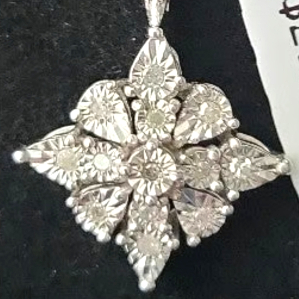 Diamond Cluster Necklace